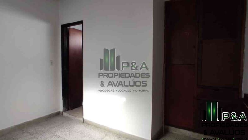 Casa-local disponible para Arriendo en Medellín Estadio Foto numero 1