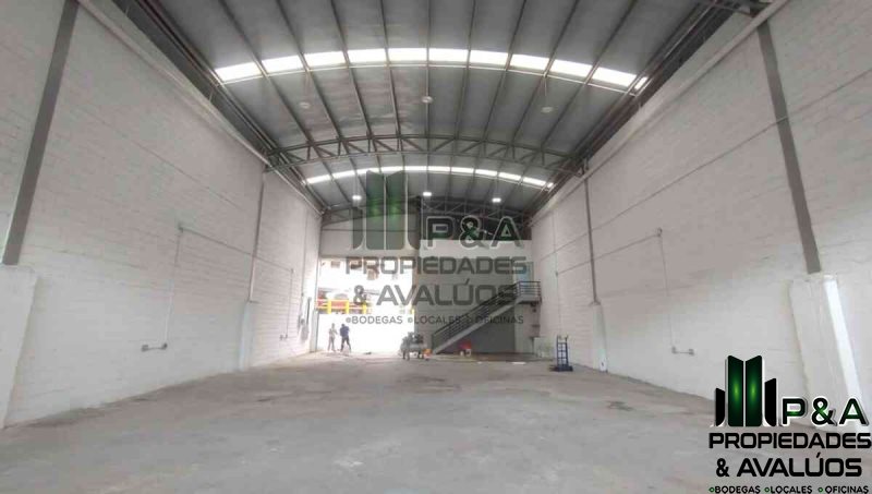 Bodega disponible para Arriendo en La Estrella La Tablaza Foto numero 1