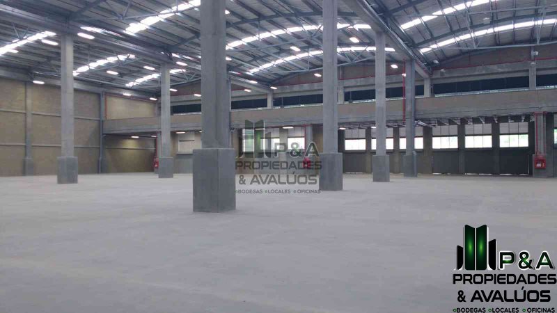 Bodega disponible para Arriendo en La Estrella La Estrella Foto numero 1