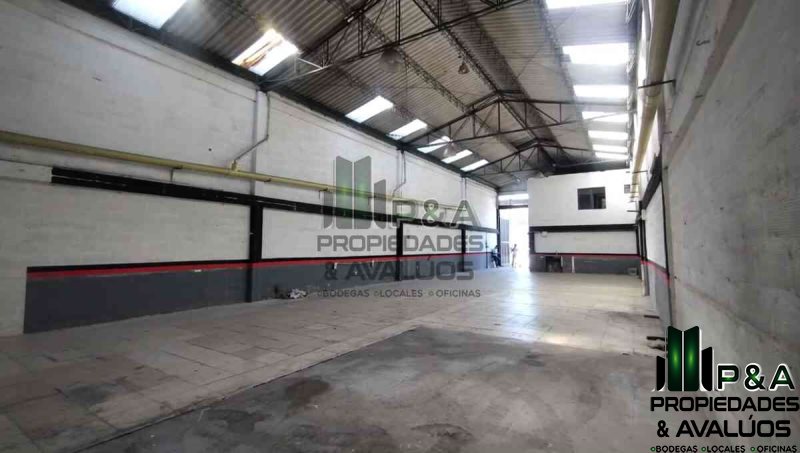 Bodega En Arriendo - Av. Pilsen, Itagüí