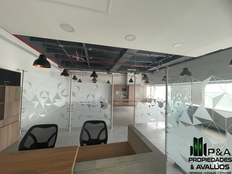 Oficina disponible para Arriendo en Medellín Poblado Foto numero 1