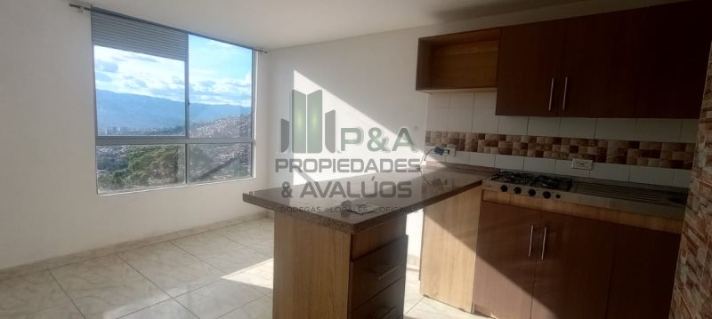 Apartamento disponible para Arriendo en Medellin con un valor de $1,200,000 código 2442