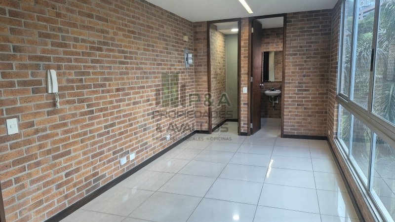 Oficina En Arriendo - El Poblado, Medellín