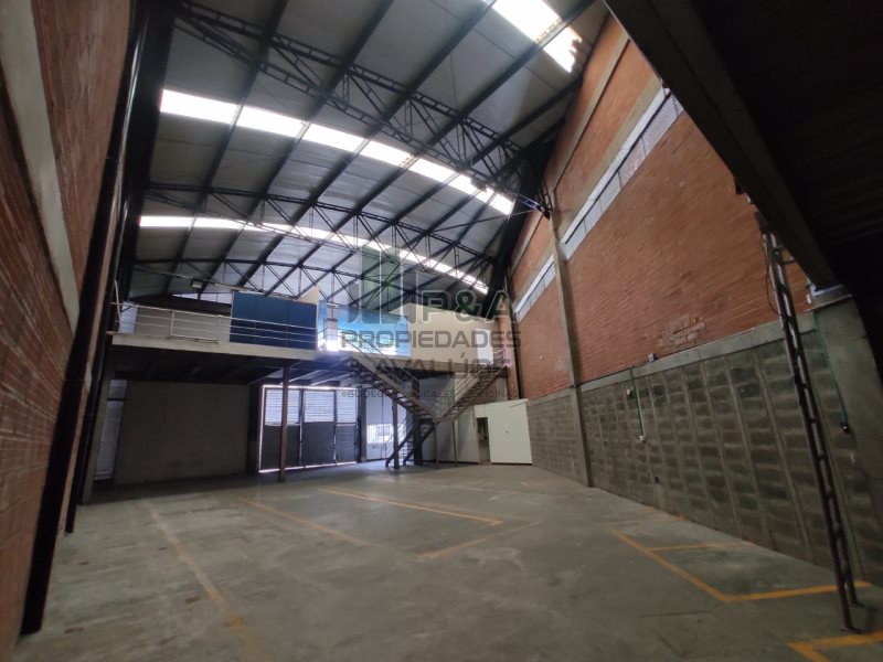 Bodega disponible para Arriendo en La Estrella La Estrella Foto numero 1