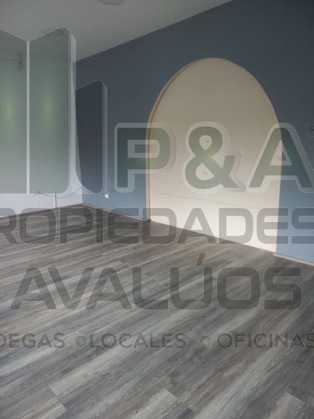 Bodega disponible para Arriendo en Medellin Trinidad Foto numero 1