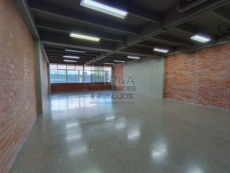 Local disponible para Arriendo en Medellín con un valor de $10,010,000 código 2893