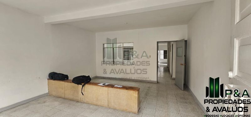 Casa-local disponible para Arriendo en Medellin Bolivariana Foto numero 1