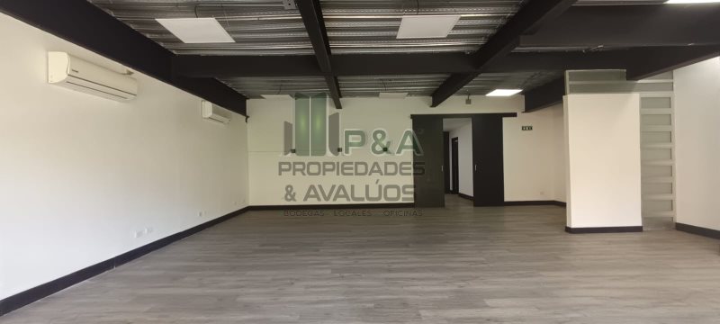 Oficina disponible para Arriendo en Medellin con un valor de $8,800,000 código 2539