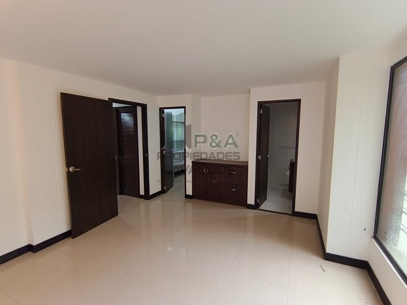 Casa En Arriendo - El Poblado, Medellín