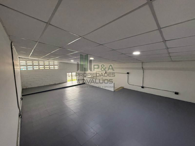 Bodega disponible para Arriendo en Medellín Belen Foto numero 1