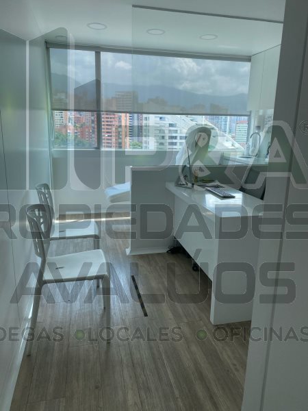 Oficina-Consultorio disponible para Arriendo en Medellin Poblado Foto numero 1
