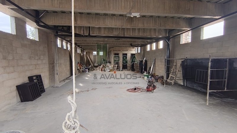 Bodega En Arriendo - Cristo Rey, Medellín