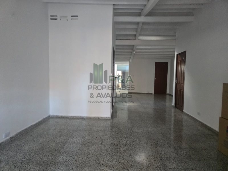 Casa-local disponible para Arriendo en Medellín Calasanz Foto numero 1