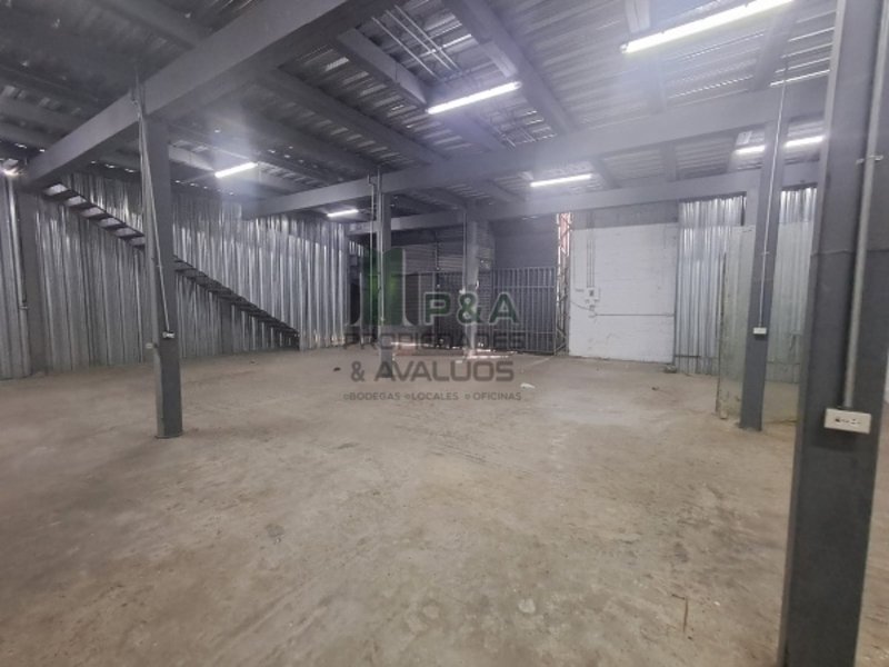Bodega En Arriendo - Centro, Medellín